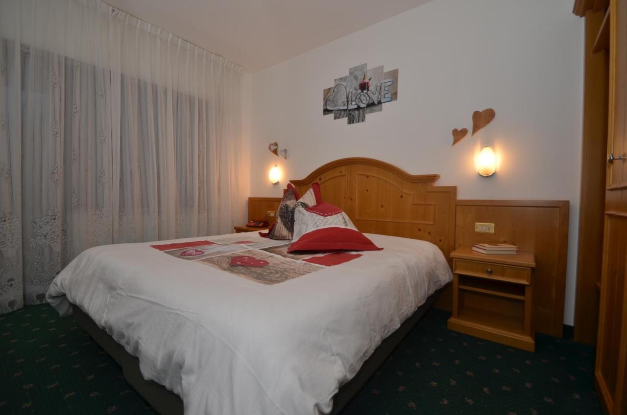 Hotel Albe Рокка-Пьеторе Экстерьер фото